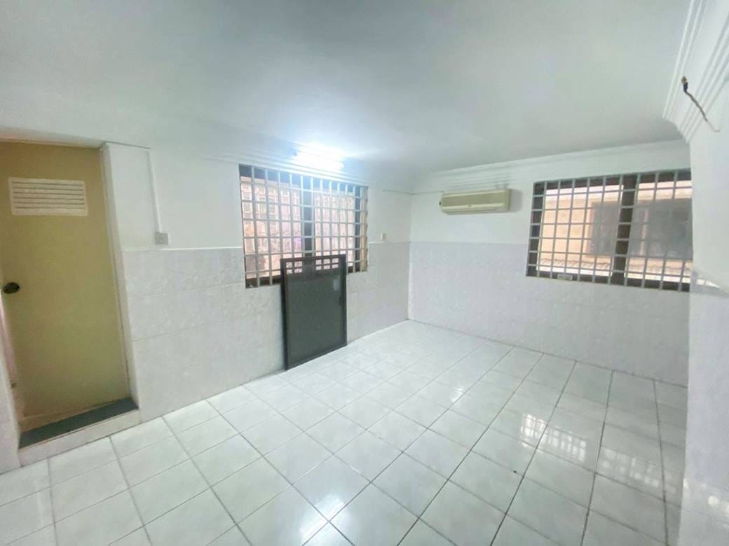$750 Flat House