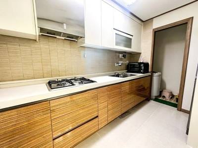 De Castle Royal Condominium | Condo Na prodej in Boeng Keng Kang $125,000