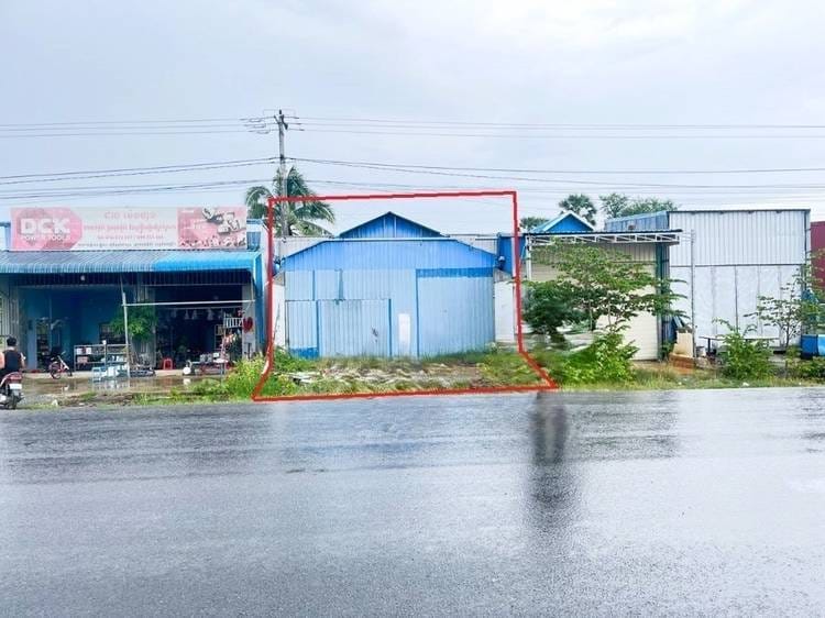 Entrepôt À vendre à Pechr Muni, Kong Pisei, Kampong Speu