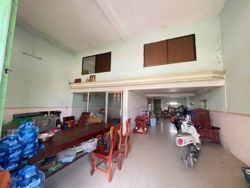 排屋出售，位于Vihear Suork县, Khsach Kandal市, 干拉省