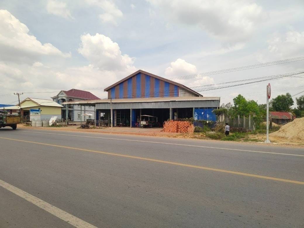 Entrepôt À vendre à Tuek Chhou $300,000