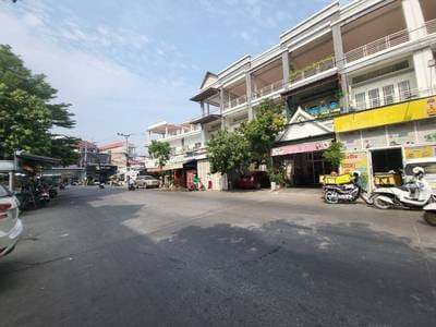74 sqm Land Size Flat House For Sale