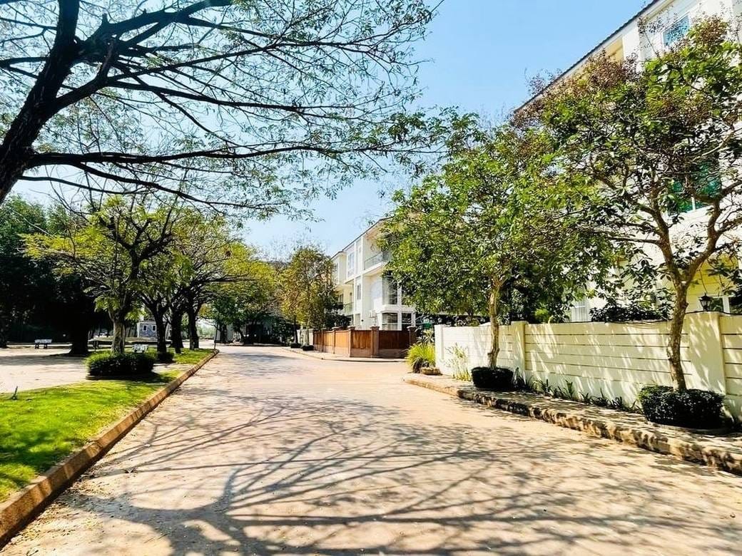 256 sqm Land Size Villa For Sale