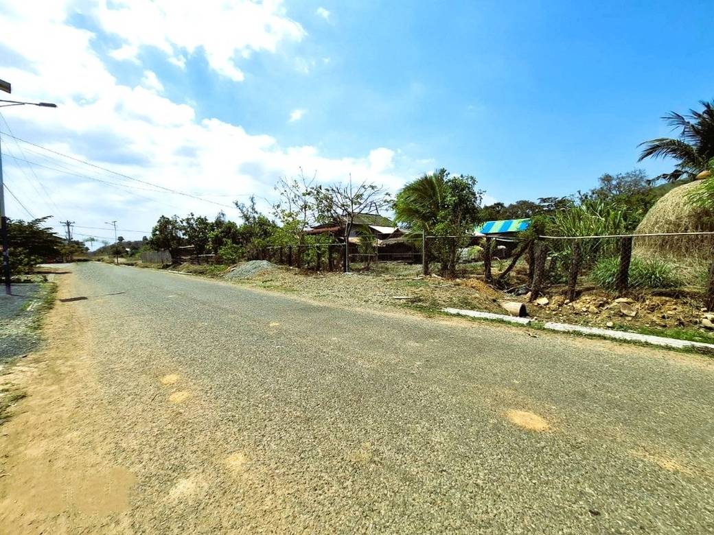 คลังสินค้า สำหรับขาย ใน ซแรทเม็ย, โรเลียเบียร์, กำปงชนัง