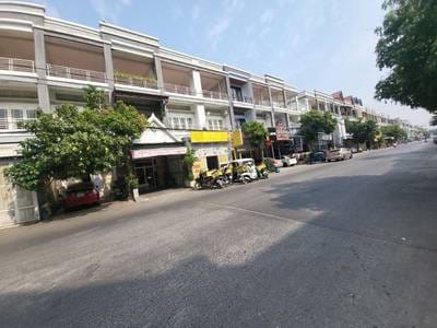 $154,350 Flat House