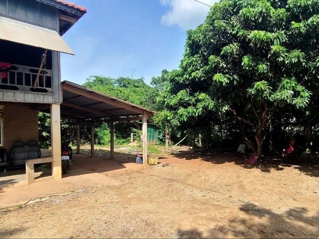 84 sqm Living Size House and lot Na prodej in Sala Krau