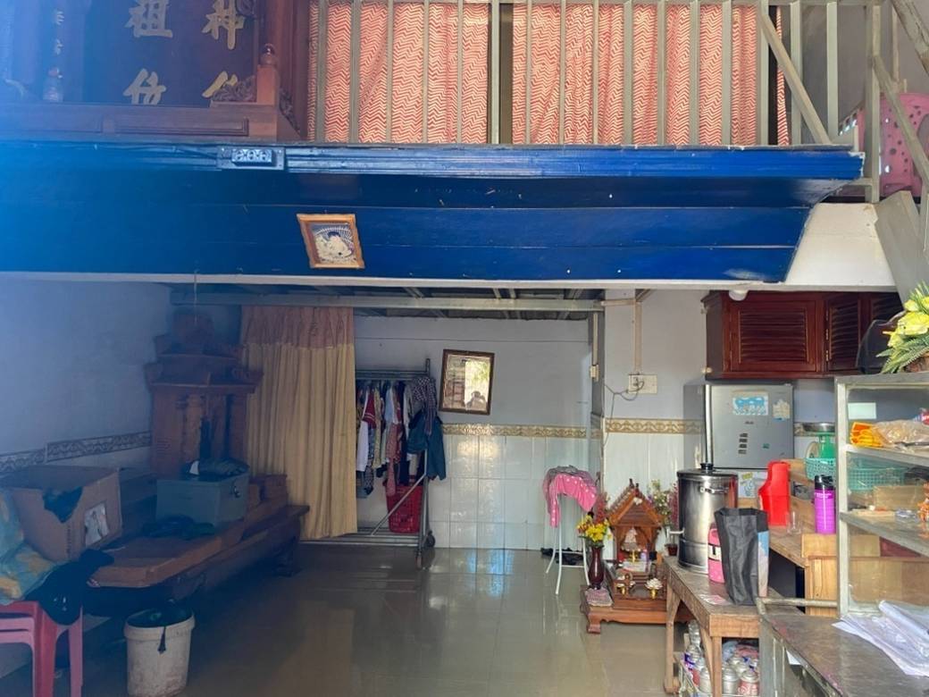 46.4平方米土地面积的House and lot出售