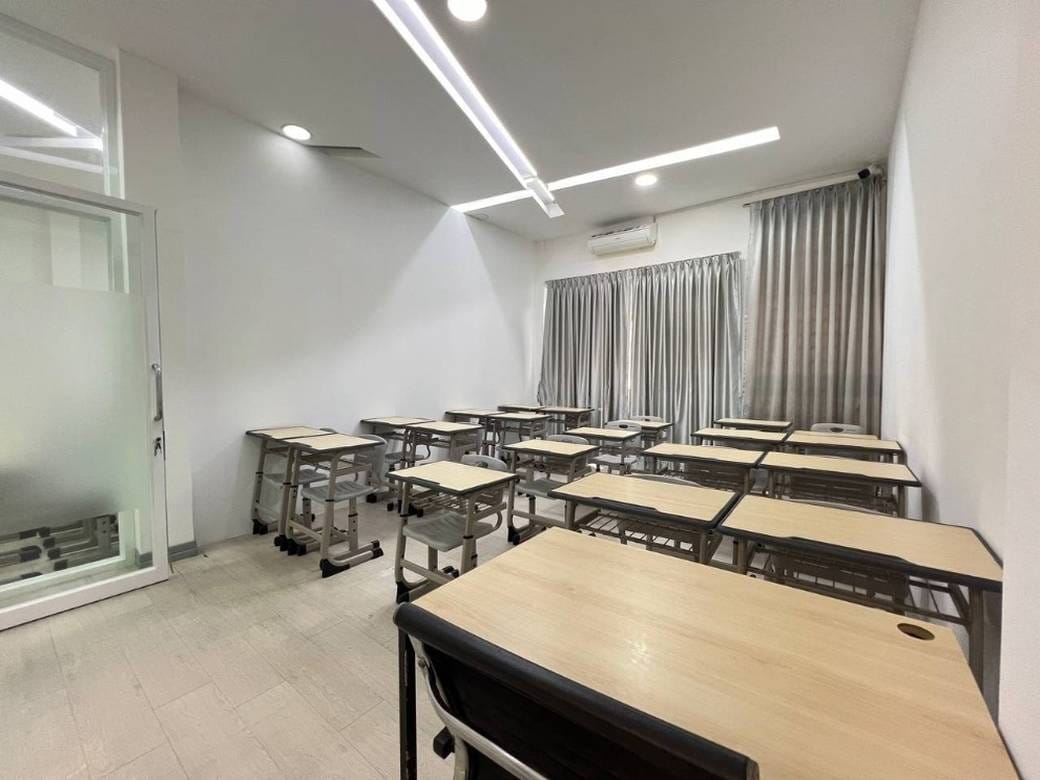 Building For Rent in Boeng Keng Kang $3,500