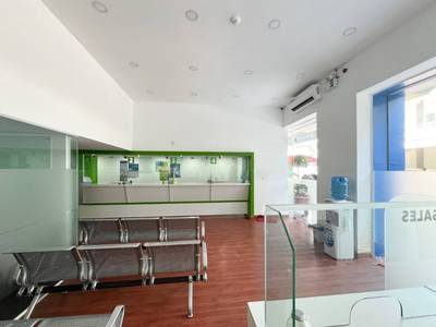 Shophouse Na prodej in Sen Sok $379,000