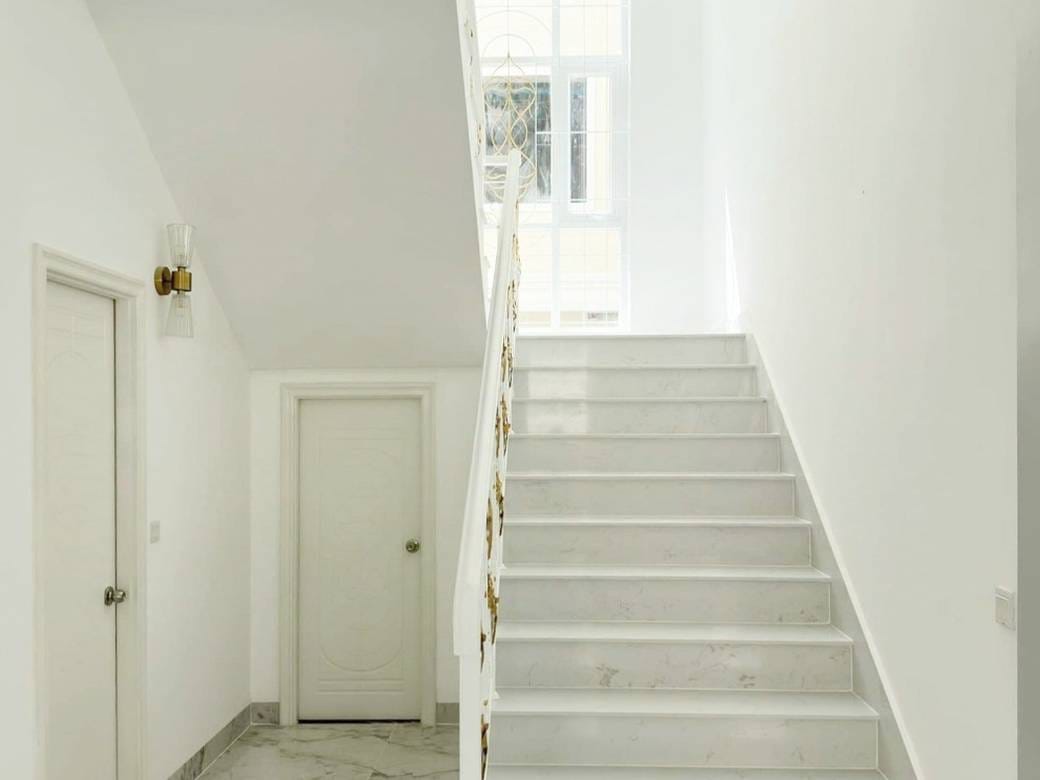 Willa Na wynajem o powierzchni mieszkalnej 388.17 m² w Chroy Changvar