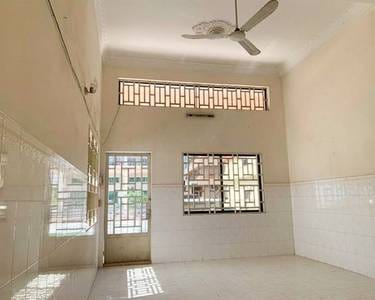 $700 Flat House