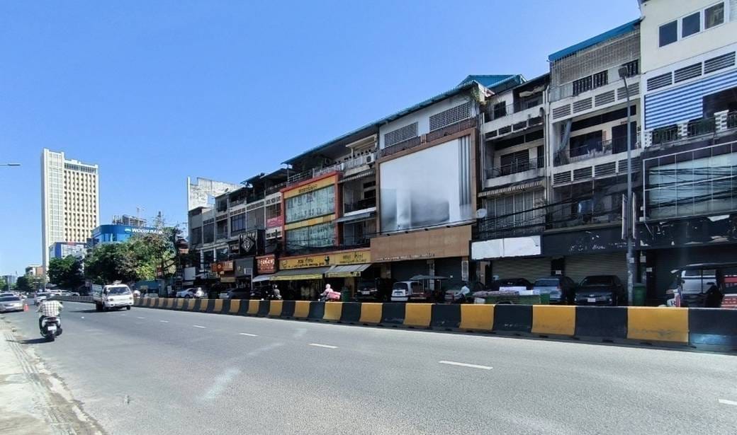 $4,000 店屋