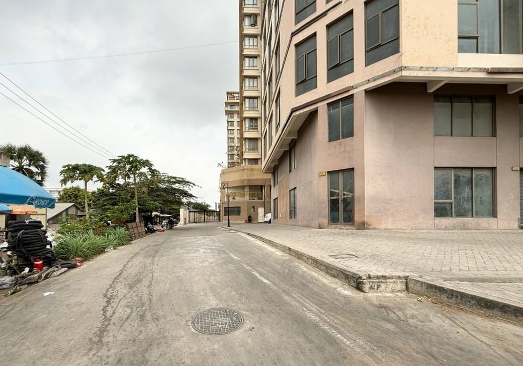 128 sqm Land Size CommercialShophouse K pronájmu