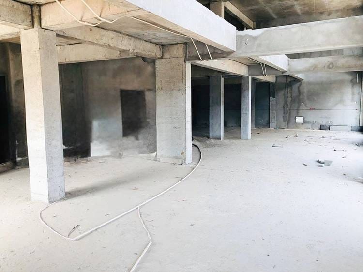 Srah Chak, Daun Penh, Phnom Penh的CommercialShophouse出租