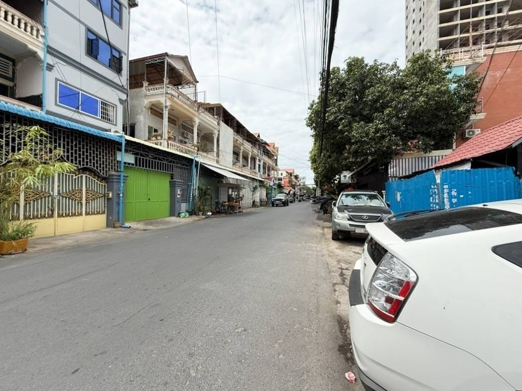 CommercialShophouse出租，位于, 沙立波3分区, 堆谷区, 金边