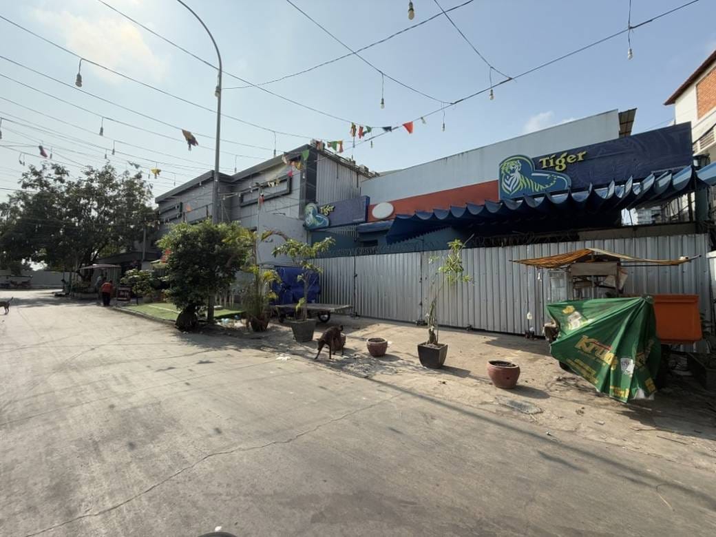 $2,900 Shophouse