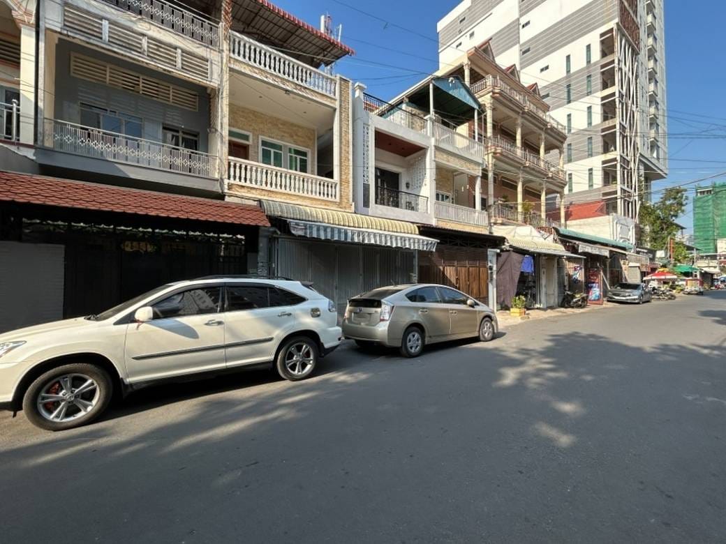 84 sqm Land Size Apartment For Sale