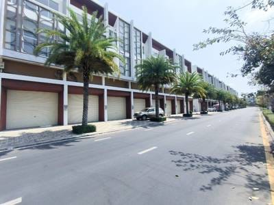 $320,000 Shophouse