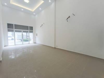 Shophouse For Sale & Rent in Chroy Changvar $230,000