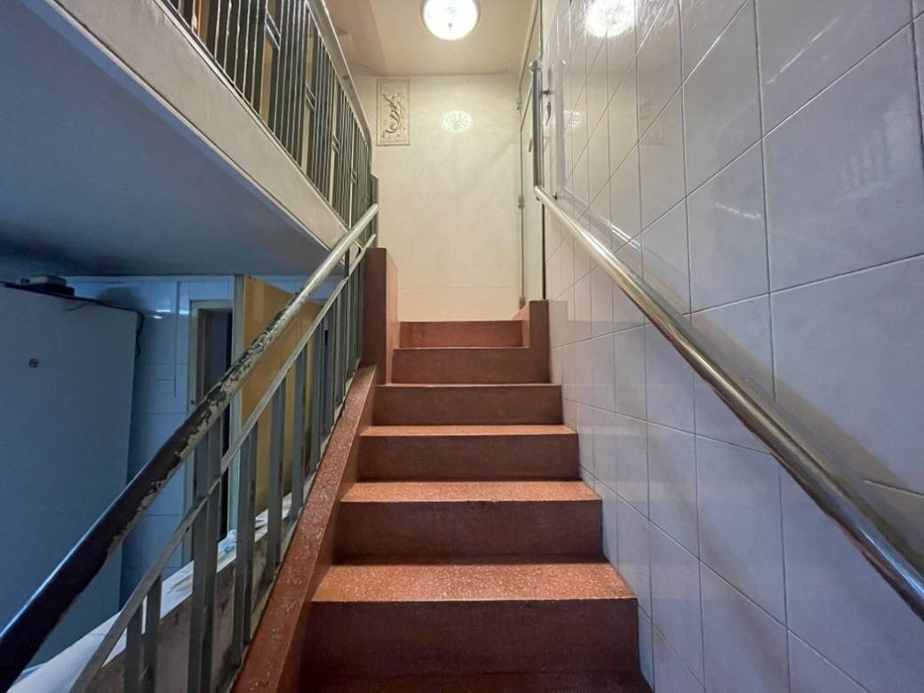 7 Makara店屋出租，价格$2,200