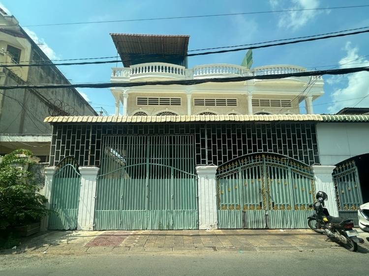 Toul Tum Poung 2, Chamkarmon, Phnom Penhの店舗付住宅賃貸物件