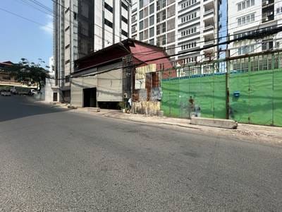 336 sqm Land Size Lot K pronájmu
