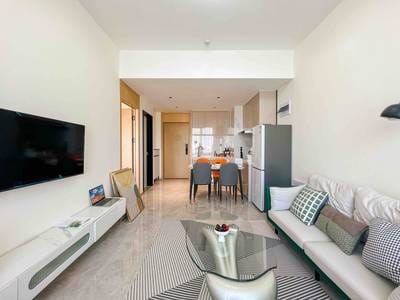 The Pinnacle Residence | Condo Na prodej with 1 Parking Space