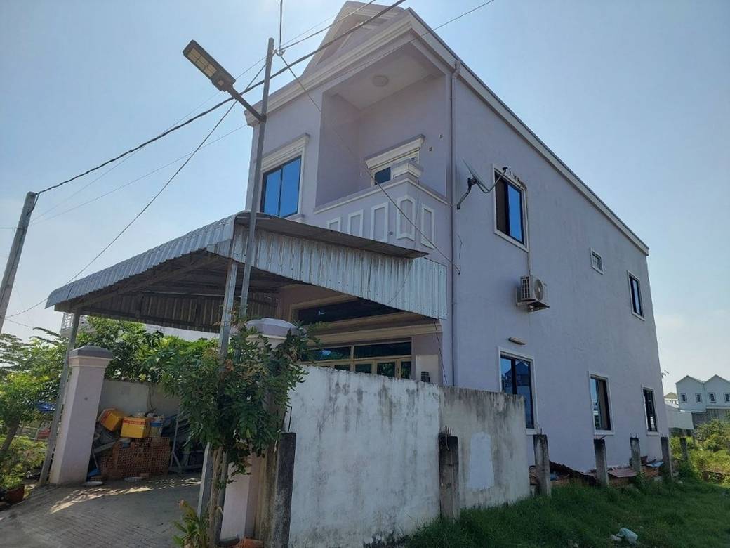 House and lot Na sprzedaż o powierzchni mieszkalnej 144 m² w Prek Pnov