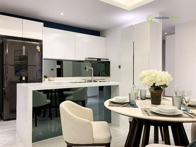 J Tower 3 Condominium | Na dotaz Condo