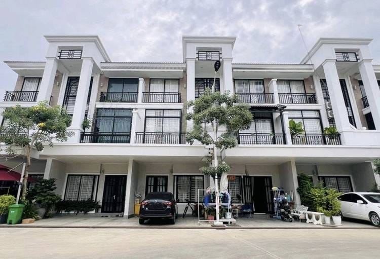 Cheung Aek, Dangkao, Phnom Penh的联排住宅出租