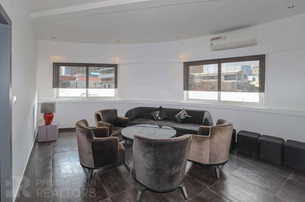 Appartement À louer de 100 m² de terrain