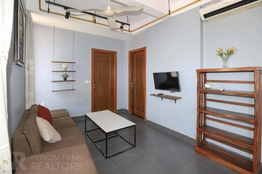 Flat House For Rent in Tonle Bassac, Chamkarmon, Phnom Penh