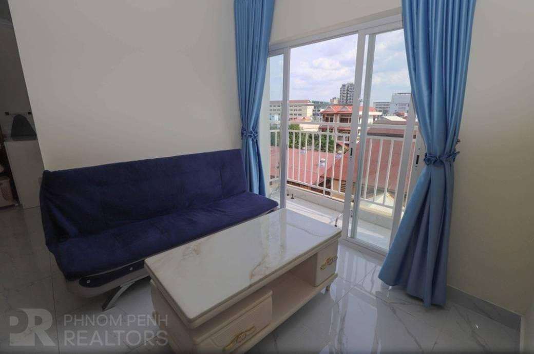 $400 Condo