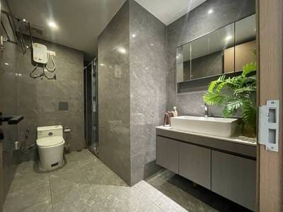 $660 Condo