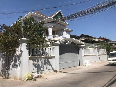 $1,000,000 Vila