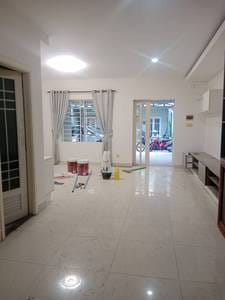 $400 Vila