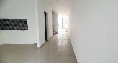 104 sqm Land Size Flat House K pronájmu