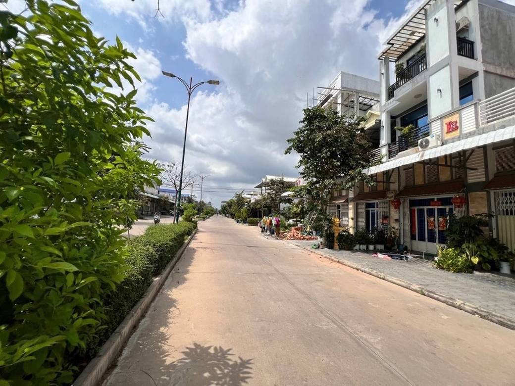 86.1 sqm Land Size CommercialShophouse Na prodej