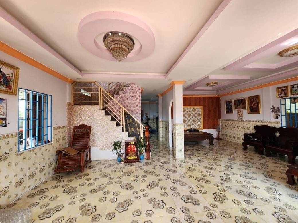 300 sqm Land Size House and lot Для Продажи
