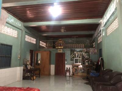 Battambang168平方米使用面积House and lot出售