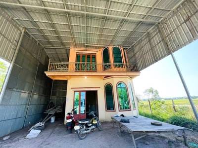 House and lot สำหรับขาย พื้นที่ใช้สอย 108 ตร.ม. ใน Chantrea