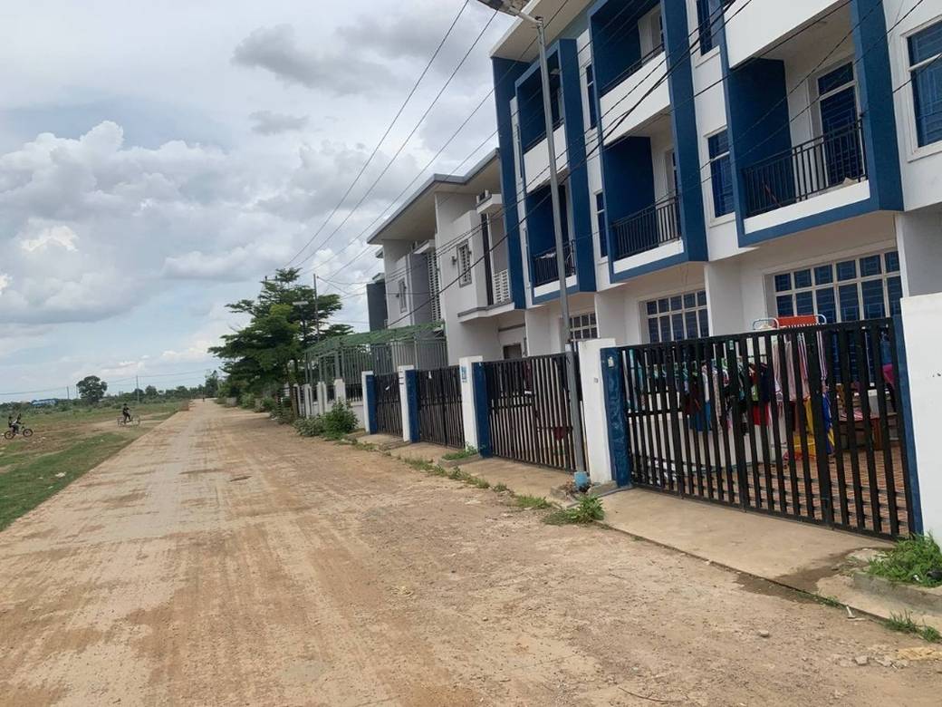 Flat House For Sale in Phsar Kandal, Poipet, Banteay Meanchey