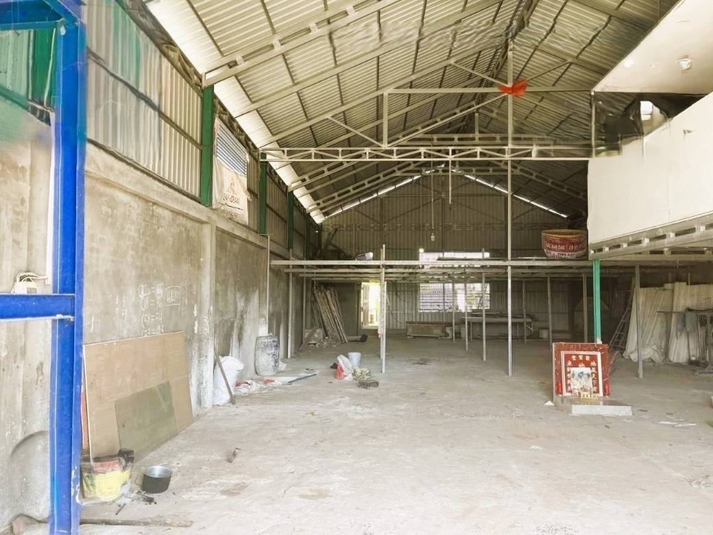 Kamboul Warehouse For Sale in Kamboul