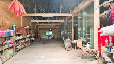 300 sqm Living Size House and lot Na prodej in Samraong