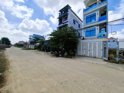 150平方米土地面积的House and lot出售
