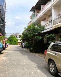$110,000 Flat House
