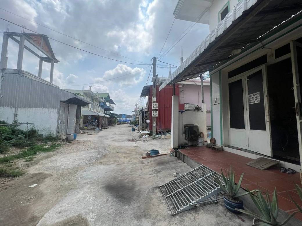 82.5平方米土地面积的House and lot出售