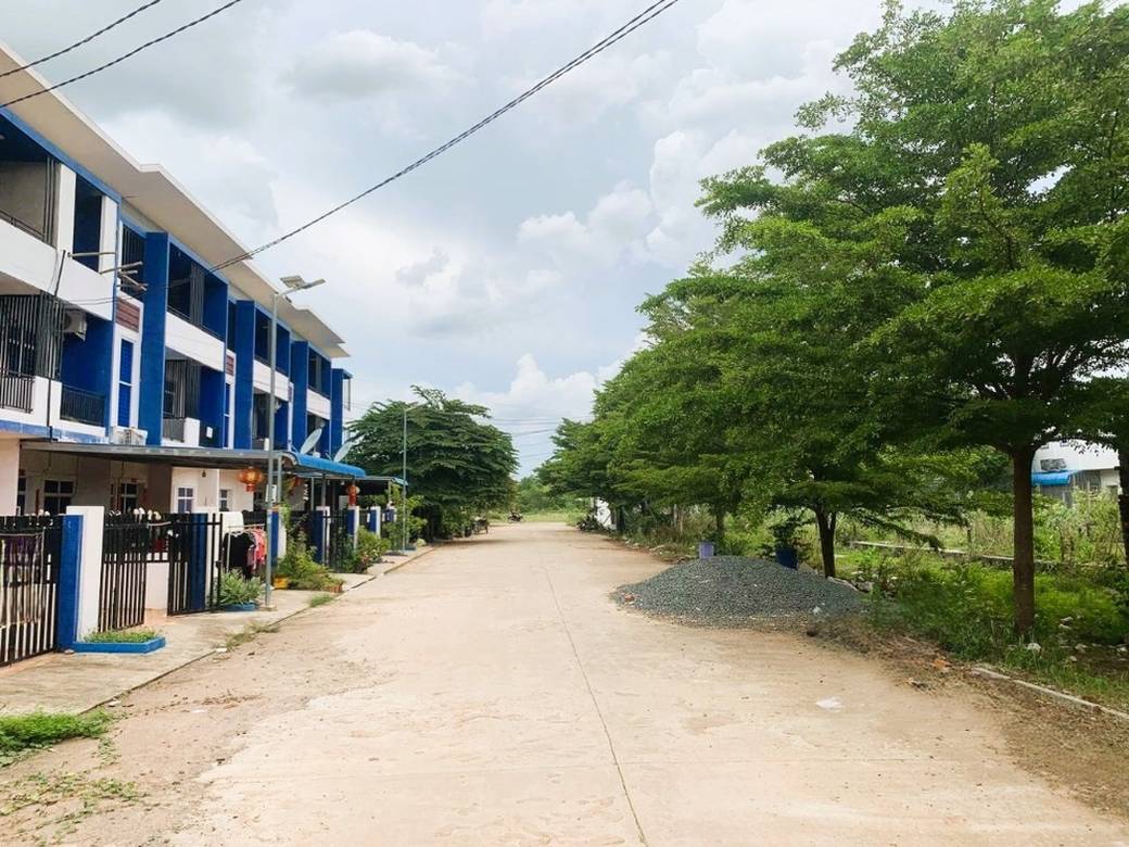 117.6 sqm Living Size Flat House For Sale in Poipet