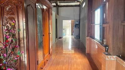 770 sqm Land Size House and lot Na prodej