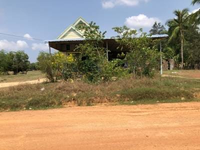 House and lot出售，位于boeung Sala Khang Tboung县, Kampong Trach县, 贡布